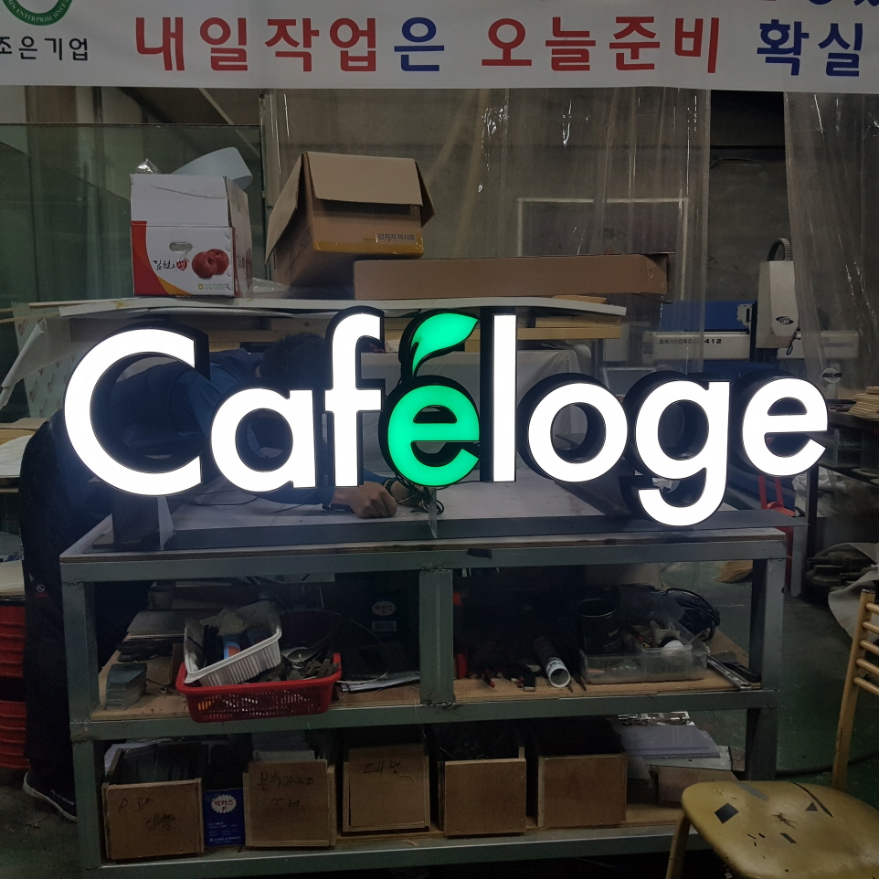 3076749350_RILxl9im_446f5e5933d8cea1de6ab2e8023eba2145ea7301.jpg 이미지크게보기